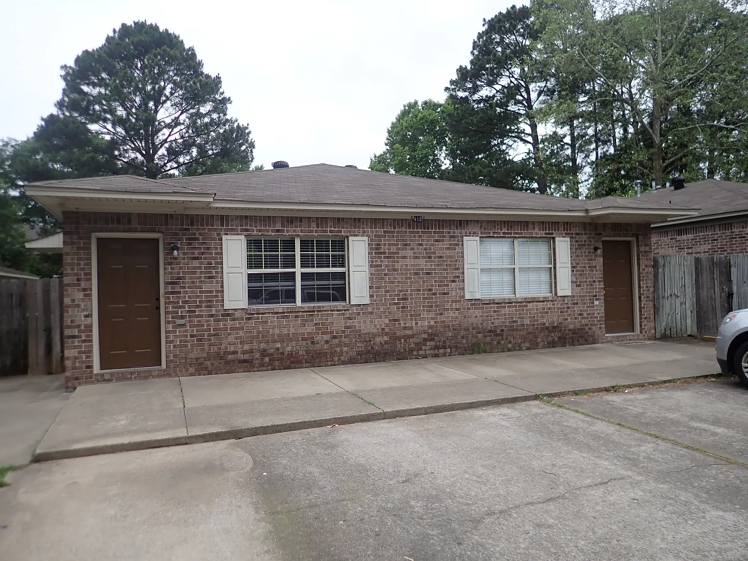 2 bed, 920 sqft, $800 — Photo 1