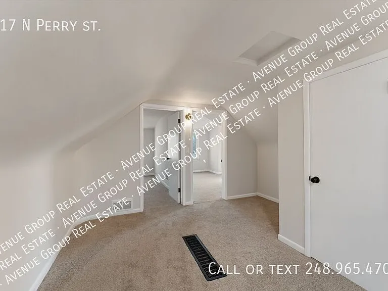 917 N Perry St — Photo 24