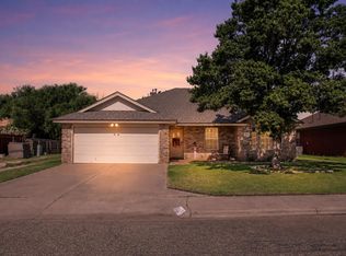 9806 Clinton Ave, Lubbock, TX 79424