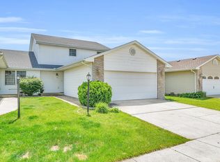 3507 Boulder Ridge Dr, Champaign, IL 61822