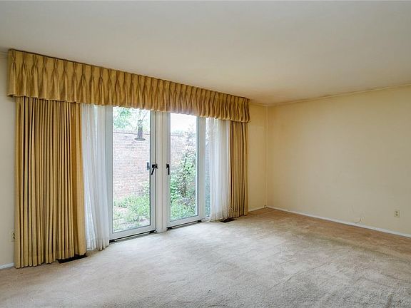 5th image of 5681 Troy Villa Blvd