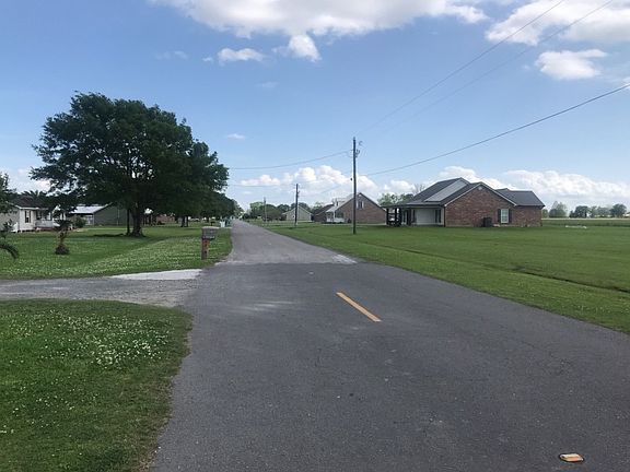 5th image of 1071 Camille Dr
