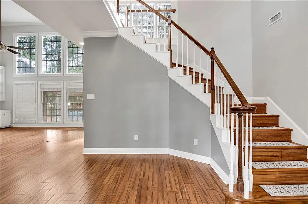 4 bed, 3.5 bath, 2999 sqft, $3,000 — Photo 4