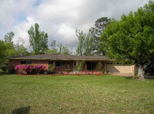 5715 Avie Ln, Beaumont, TX 77708