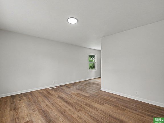 3rd image of 7625 S 40th St