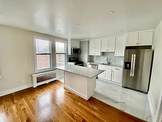 2nd image of 6921 6th Ave Floor 3