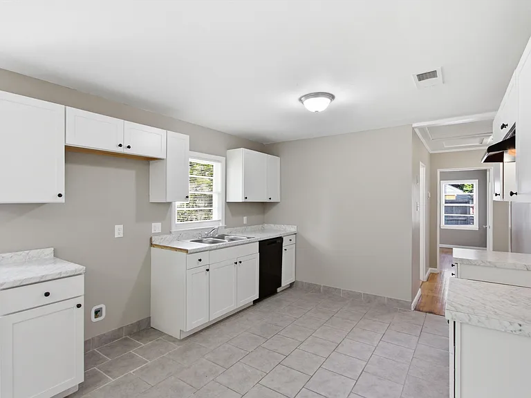 06-4301 Fredericks Ave_07232026