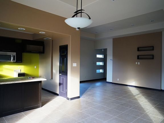 3rd image of 1416 Ocampo Dr