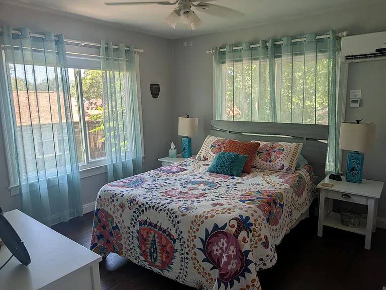 4308 Avenue G #B-1 — Photo 8