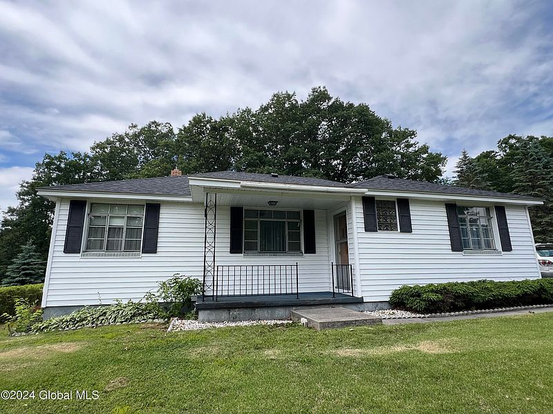 4th image of 7 Grandview Drive