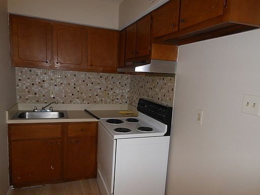4th image of 4250 Virginia Ave APT 6