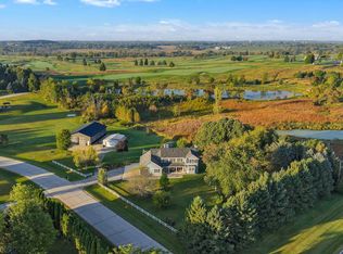 1717 Ernst DRIVE, Hartford, WI 53027