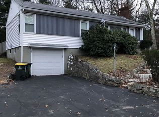 186 Chestnut St, Franklin, MA 02038