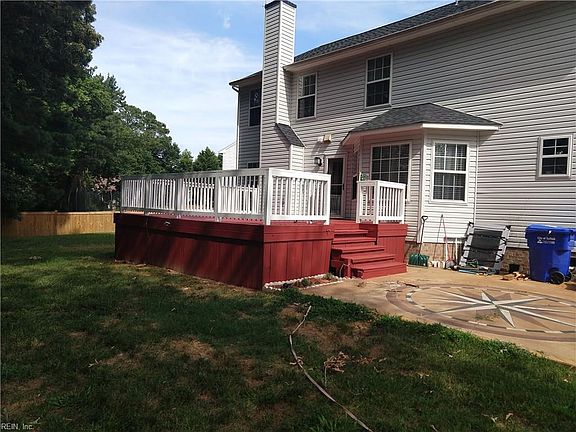 2nd image of 6809 Dickens Ct E