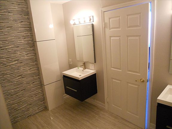 5th image of 62 Knollwood Dr