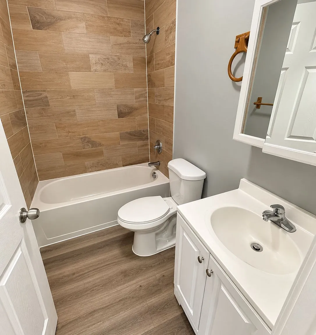 116 E Holsman St — Photo 2