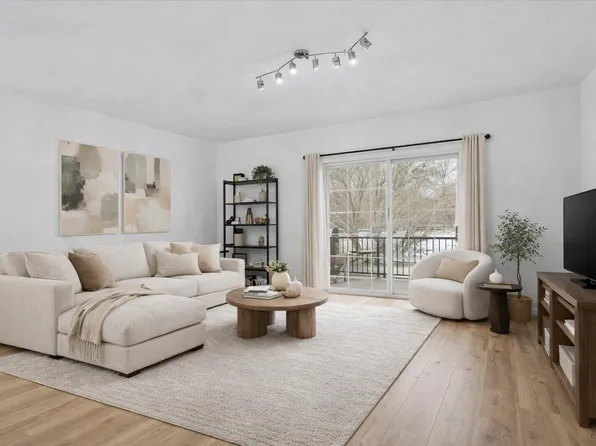 411 Berrydale Ave Unit 10, Medford, OR 97501