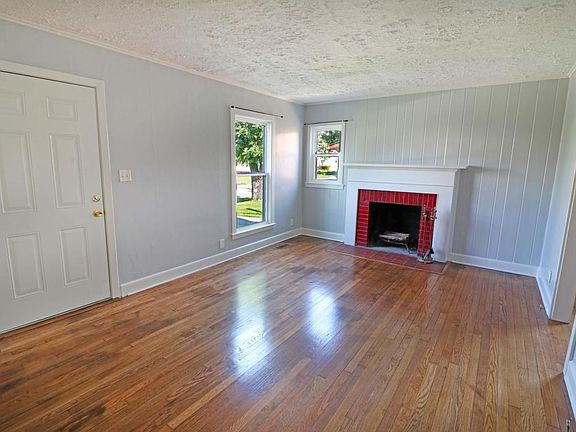 3rd image of 3312 Clearview St