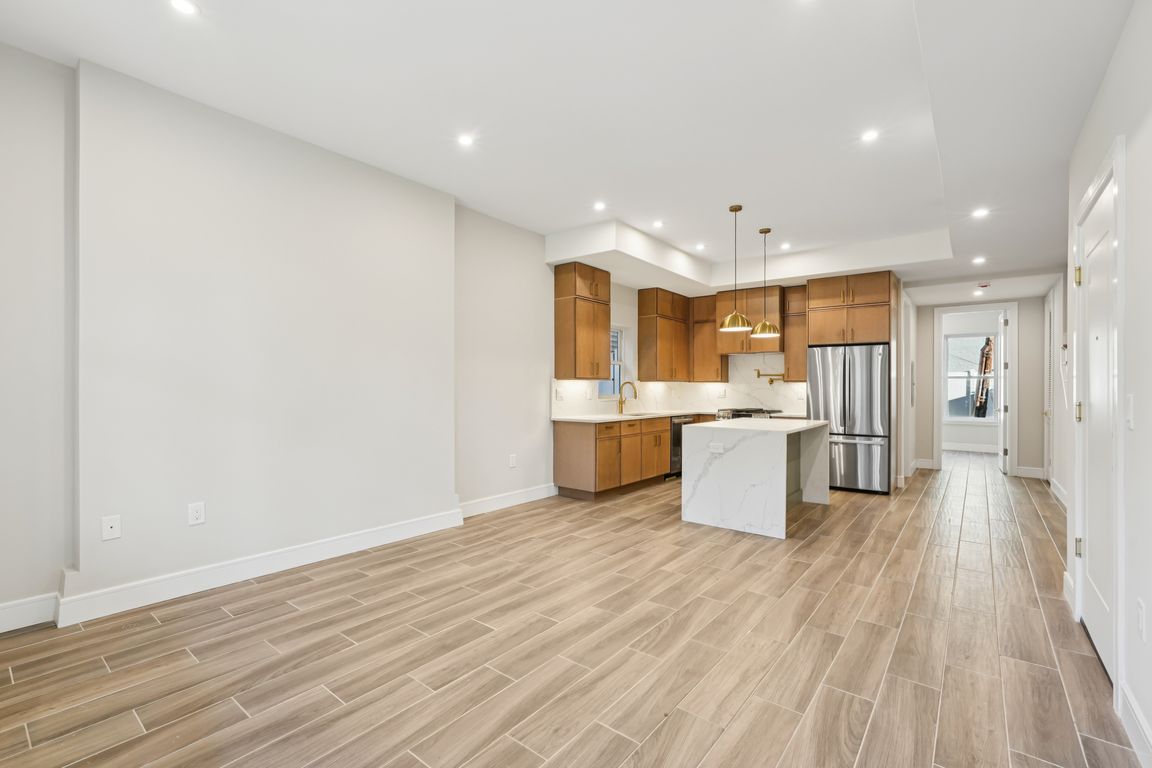 next background image