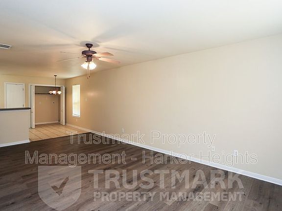 4th image of 707 S Amy Ln APT D