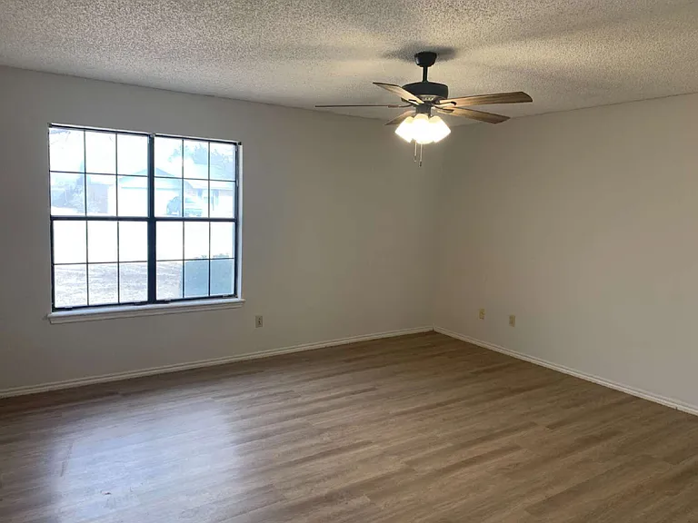 408 Ironton Ave — Photo 5