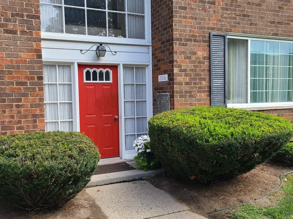 25336 Shiawassee Cir APT 103, Southfield, MI 48033