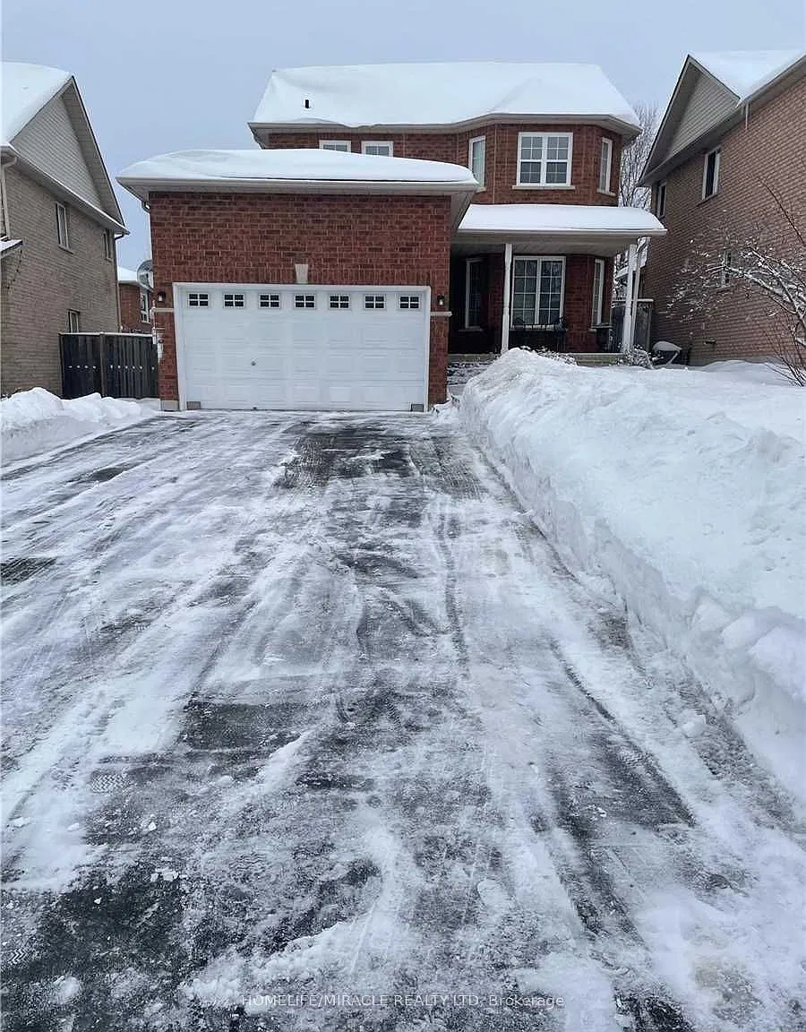 3 bed, $2,500 — Photo 1