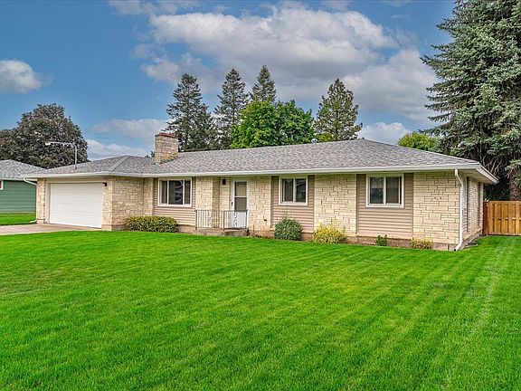 3rd image of 11925 E Skyview Ave