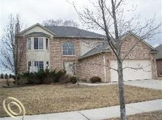 55089 Huckleberry Dr, Macomb, MI 48042