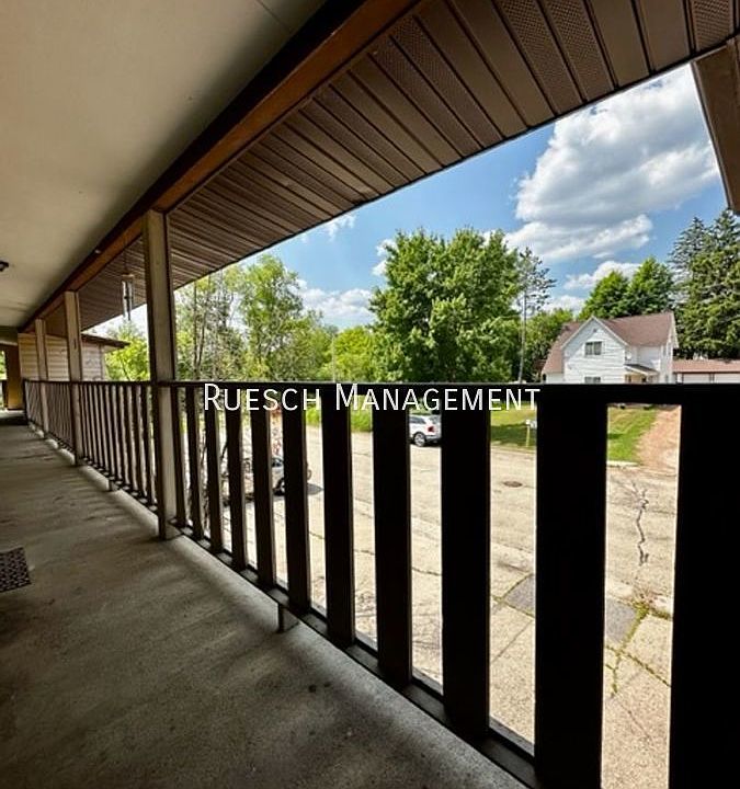 203 E Front St Complex Apartment Rentals Wittenberg, WI Zillow