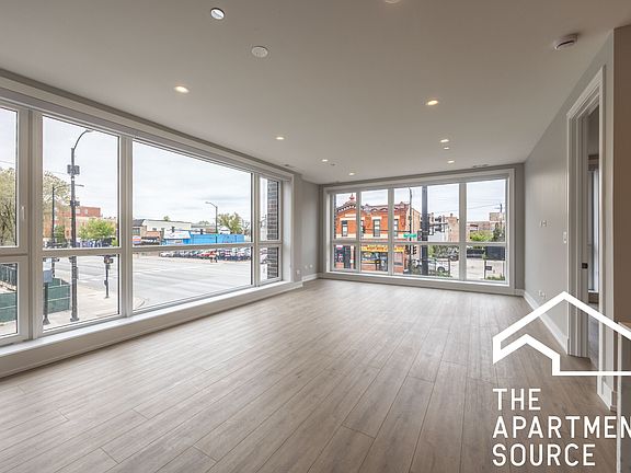 2nd image of 2354 W Polk St #403