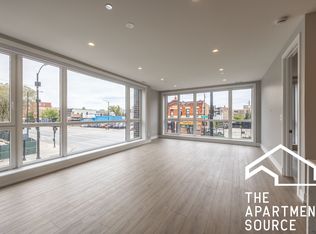 2354 W Polk St #203, Chicago, IL 60612