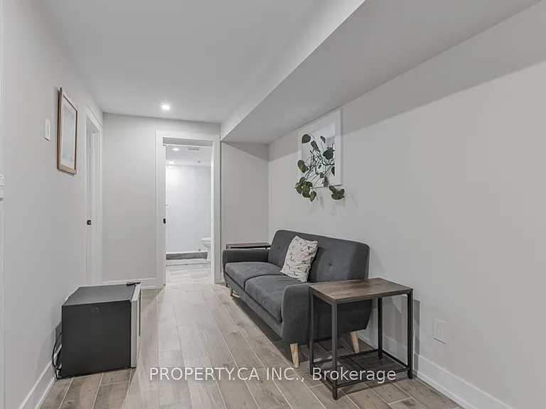 55 Glenshaw Cres #BASEMENT — Photo 7