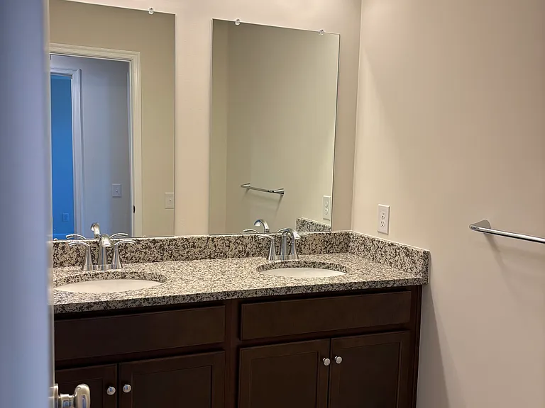 122 S Buck Tavern Way — Photo 25