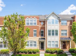 19390 Coppermine Sq, Leesburg, VA 20176