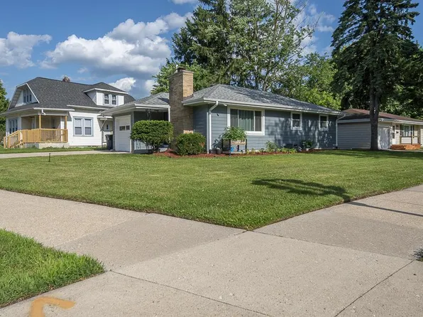 2302 East Milwaukee Street, Janesville, WI 53545