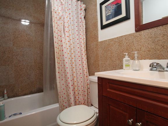 5th image of 87 E 3rd St APT 9