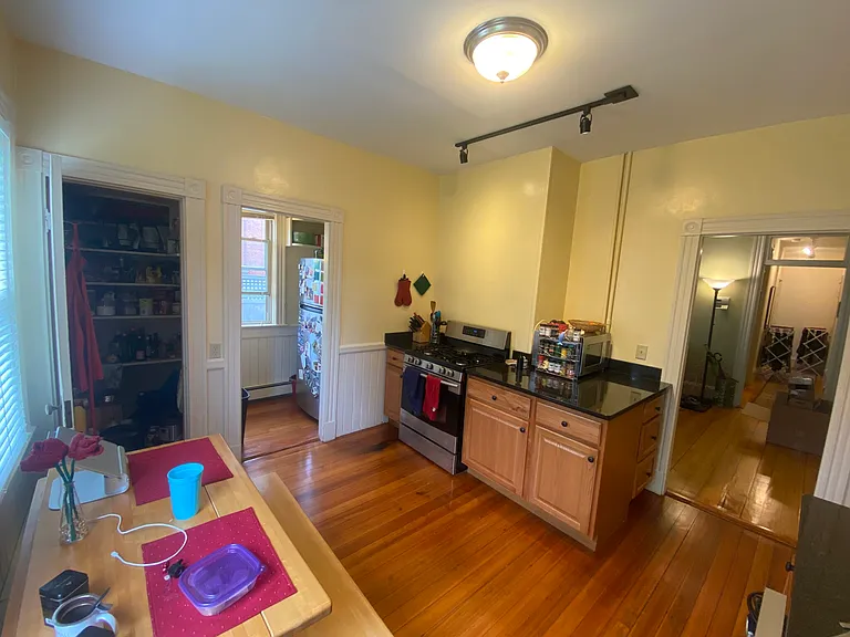 24 Norris St #2 — Photo 7