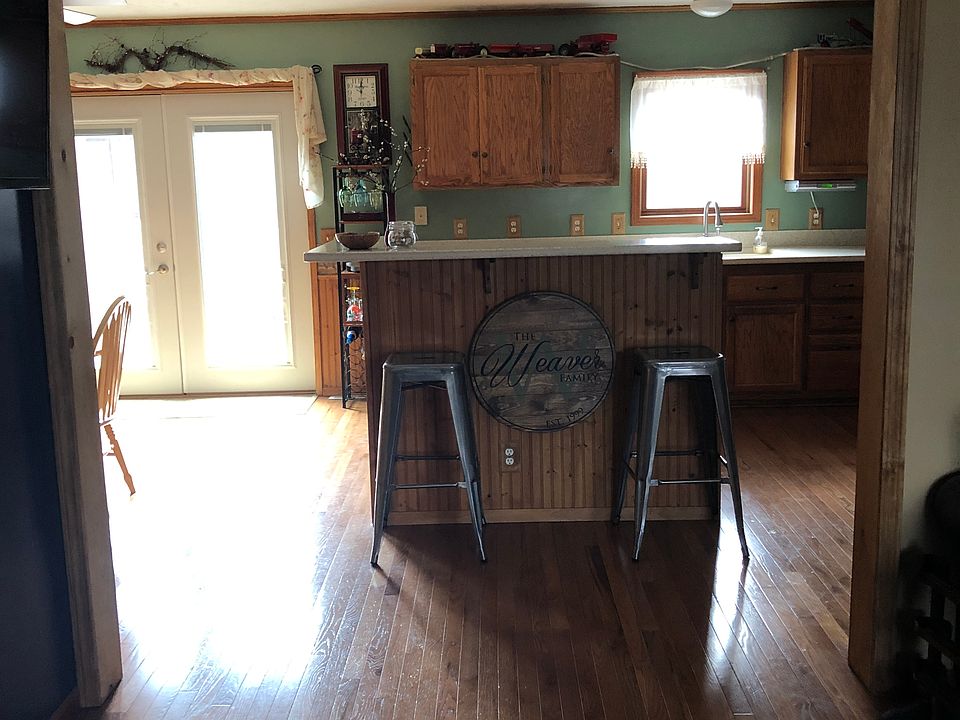 Entry to kitchen