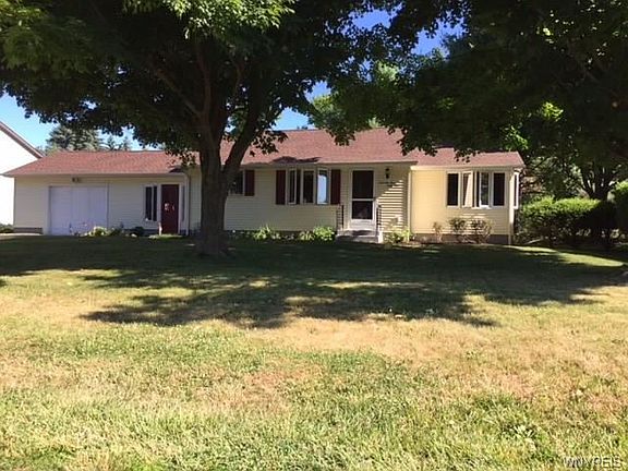 2nd image of 7161 Combs Dr