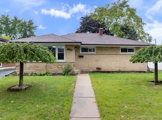 1140 Perda Ln, Des Plaines, IL 60016