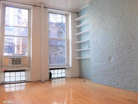 4th image of 50 E 1st St APT 4