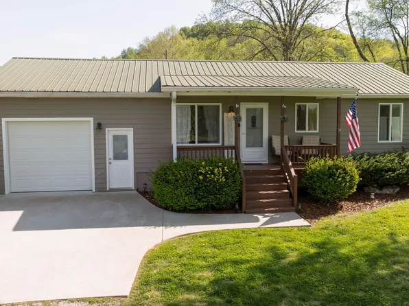 1907 Evergreen Rd, Thompsons Station, TN 37179