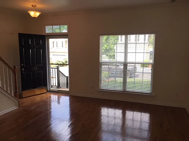 255 Joshua Glen Ln — Photo 3