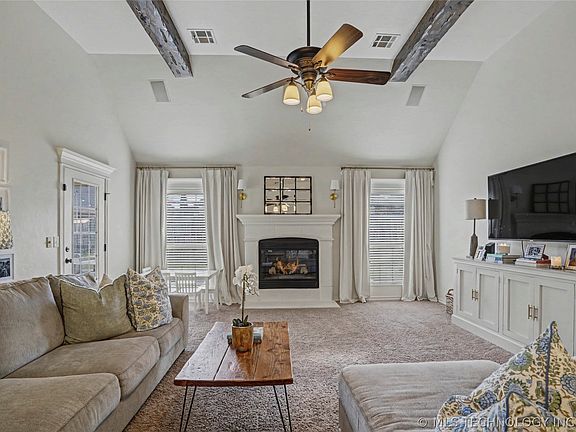 4th image of 14559 S Justin Ave