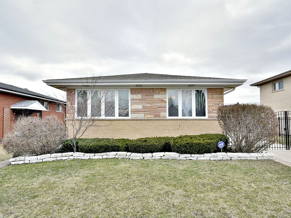 1st image of 8416 W Johanna Dr