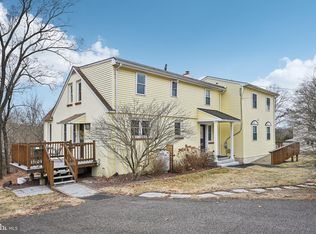 43 Henry Ave, Collegeville, PA 19426