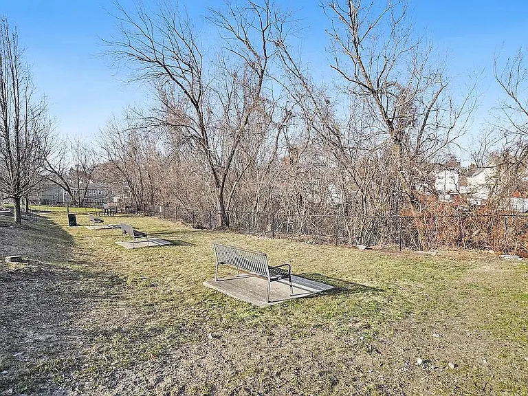 35 Log St #3D — Photo 12