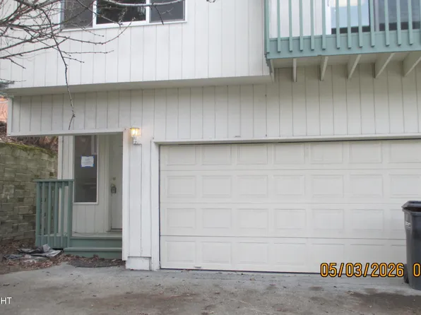 275 Creekside St APT 4, Anchorage, AK 99504