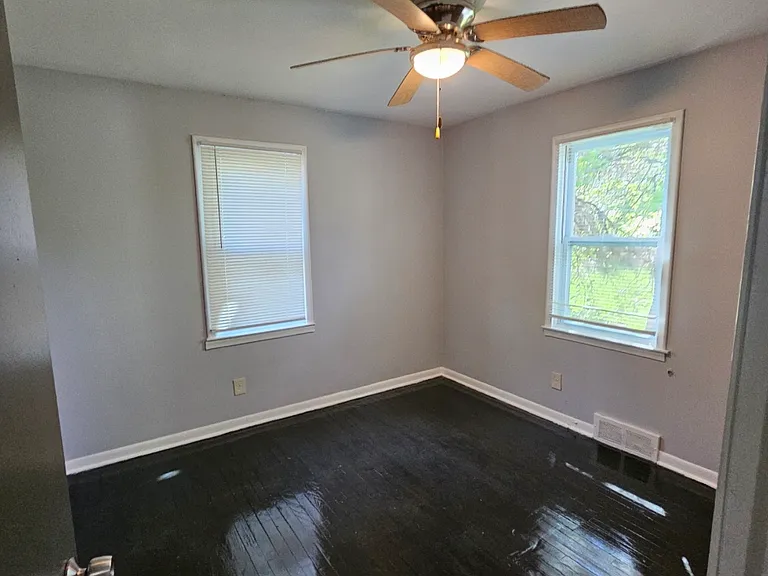 27829 Carlysle St — Photo 4